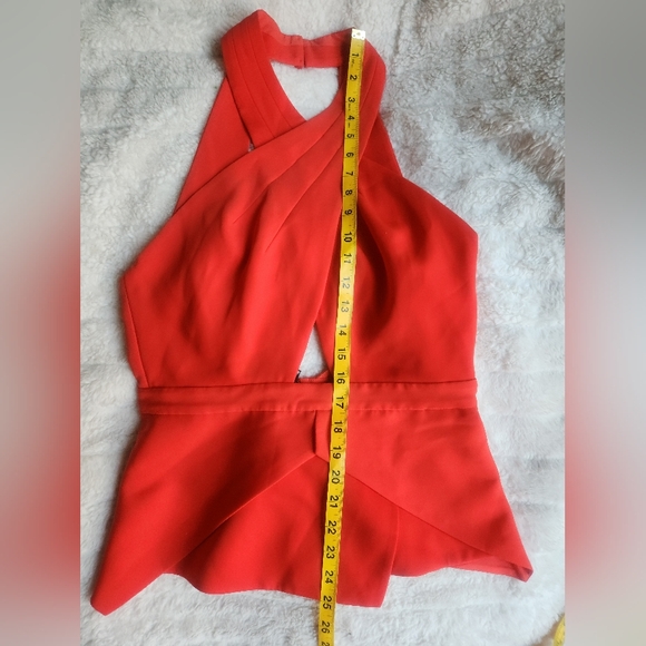 BCBGMAXAZRIA Remmie Open-Back Peplum Halter Top red size S Nwot - Picture 9 of 10